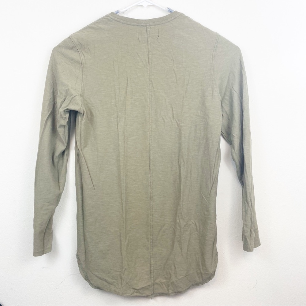 PacSun Long Fit Long Sleeve Shirt Size Small - Picture 2 of 4